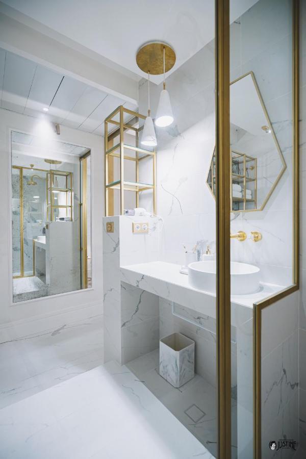 Suite Kintsugi By Justine Apartments Apartamento Turistico En Madrid Rio Exterior photo